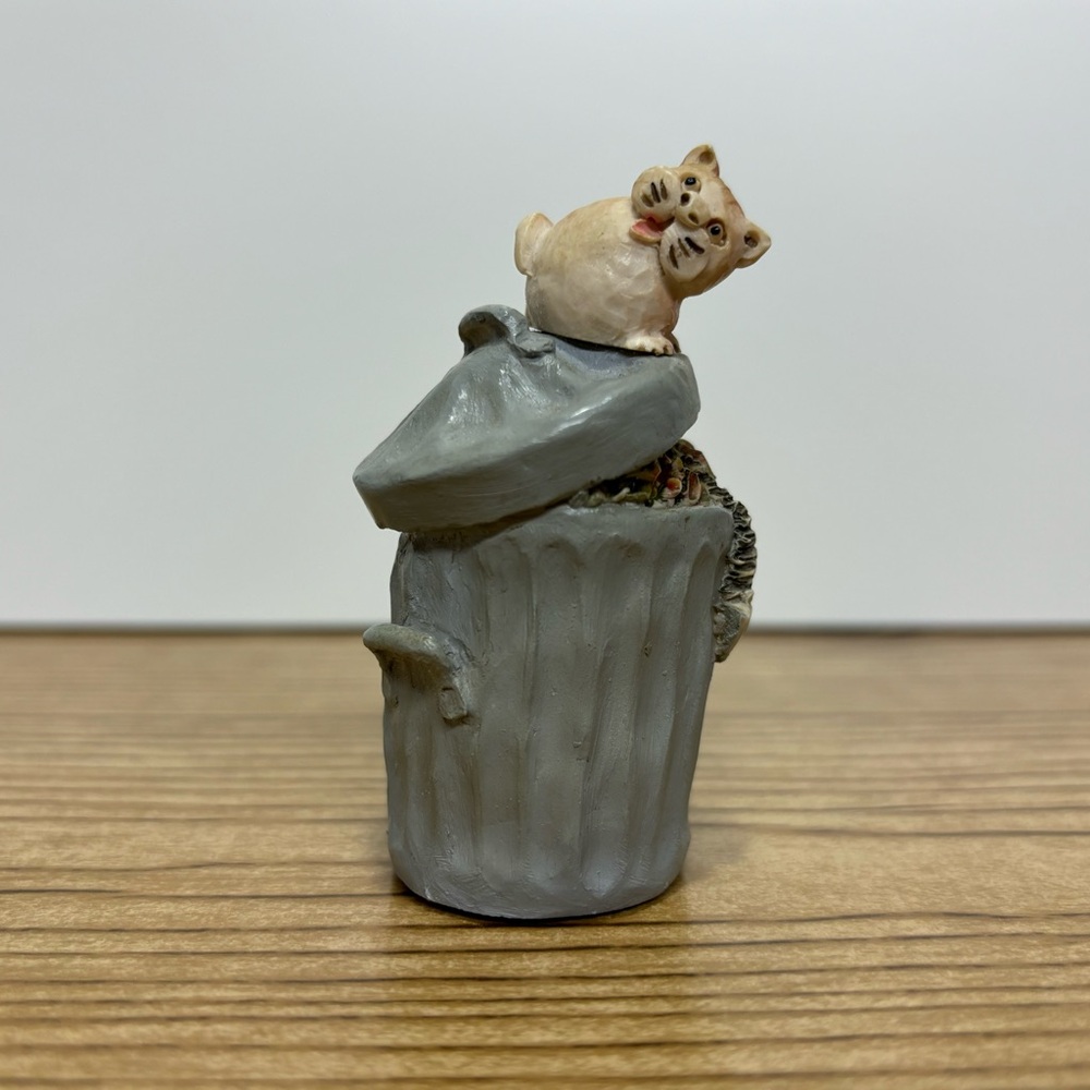 Peter Fagan Vintage Trash Can Cat Figurine